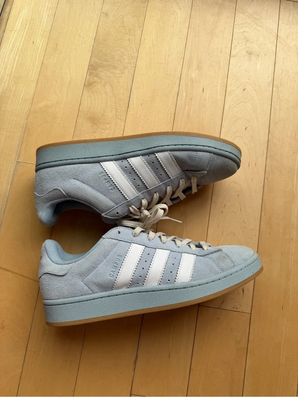 adidas Campus 00s Wonder Blue Low-Top Sneakers. Women’s 12/Men’s 10.5
